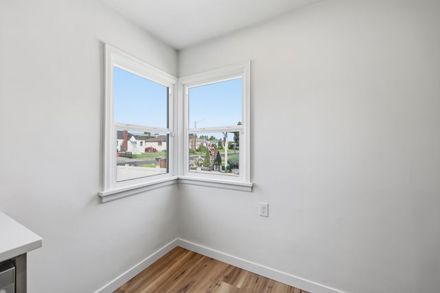 120 E Hoffman Ave, Spokane, WA 99208