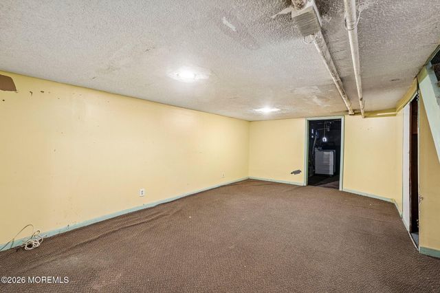 194 Lewis Street, Perth Amboy, NJ 08862