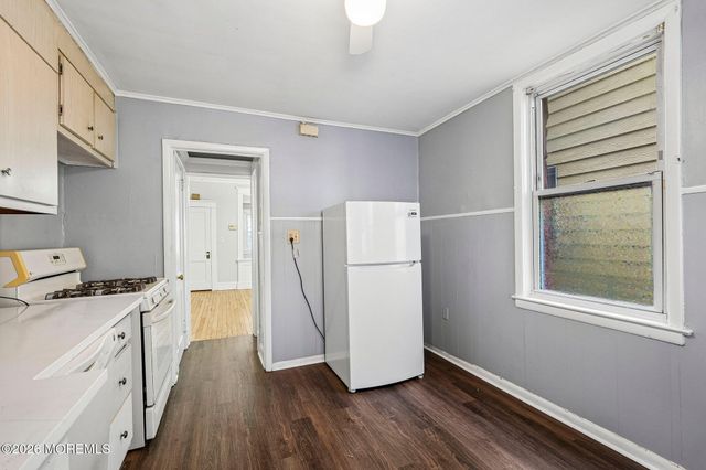 194 Lewis Street, Perth Amboy, NJ 08862