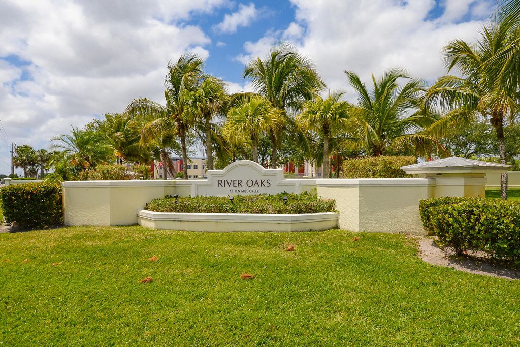 3902 Sabal Way, Fort Pierce, FL 34981