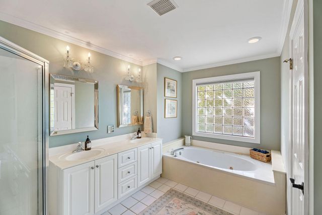 1093 Mathis Ferry Road, Mount Pleasant, SC 29464