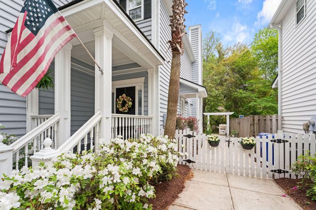 1093 Mathis Ferry Road, Mount Pleasant, SC 29464