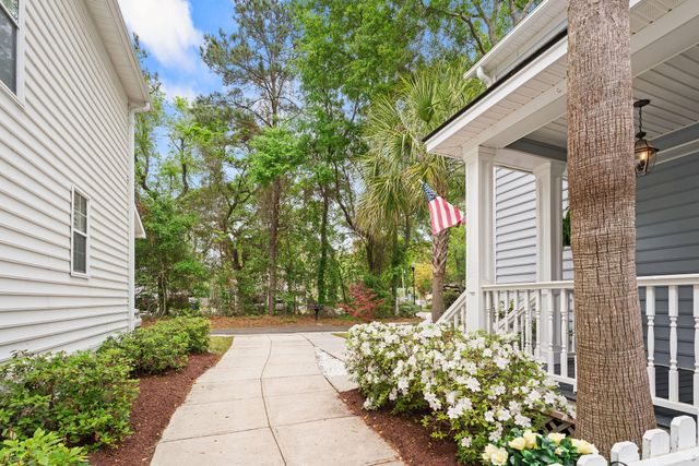 1093 Mathis Ferry Road, Mount Pleasant, SC 29464