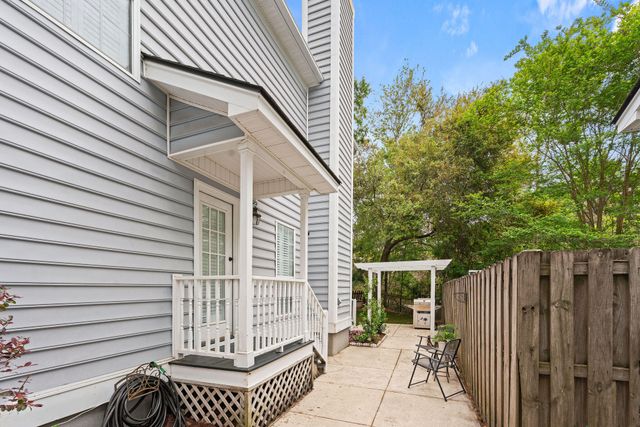 1093 Mathis Ferry Road, Mount Pleasant, SC 29464