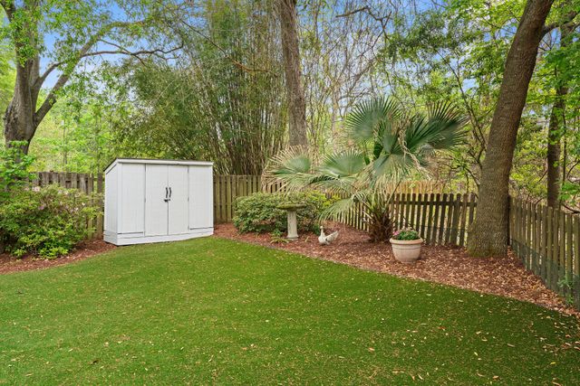 1093 Mathis Ferry Road, Mount Pleasant, SC 29464