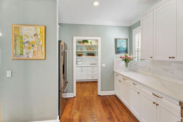 1093 Mathis Ferry Road, Mount Pleasant, SC 29464