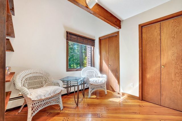 26 Old Stagecoach Rd, Bedford, MA 01730