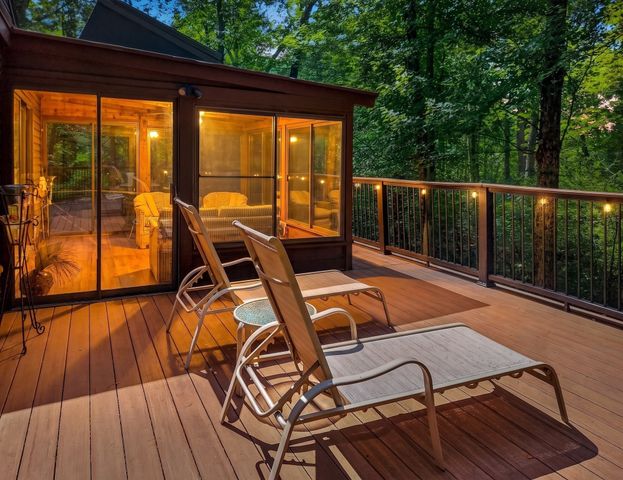 26 Old Stagecoach Rd, Bedford, MA 01730