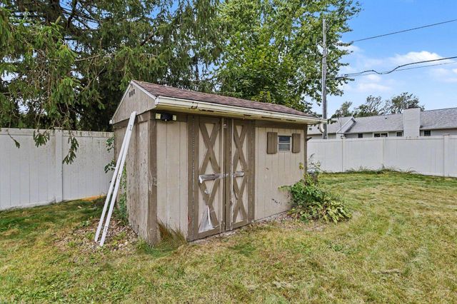 59141 Peppermint Drive, Elkhart, IN 46517