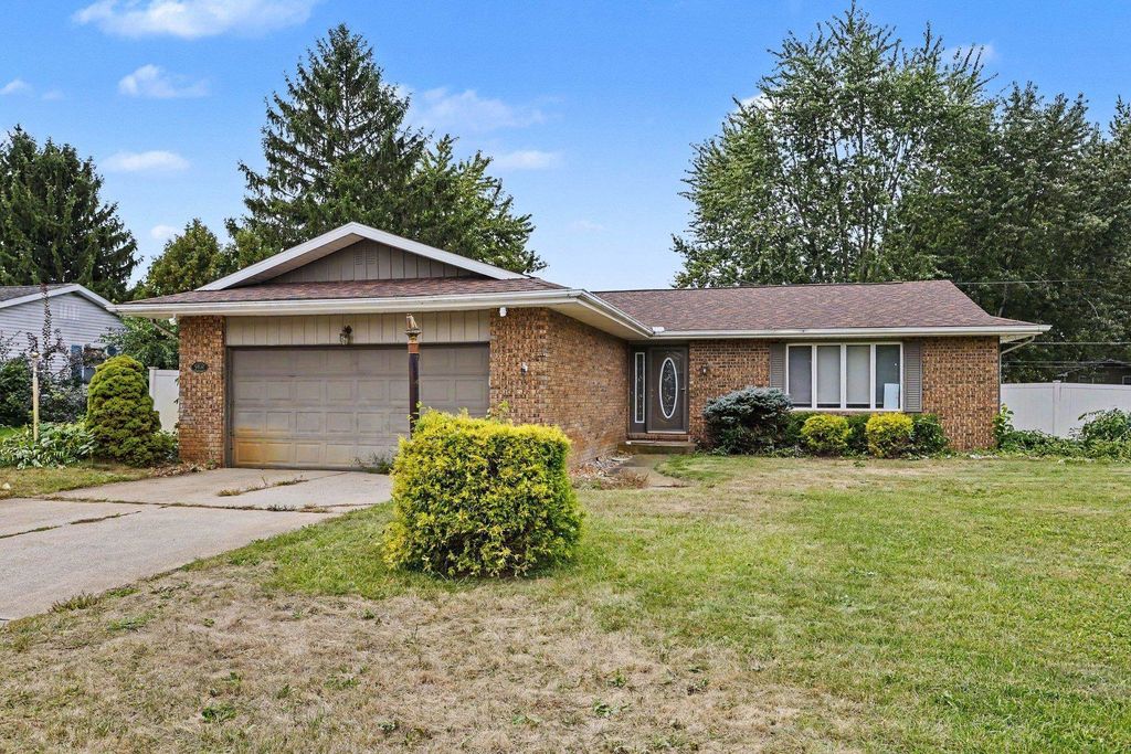 59141 Peppermint Drive, Elkhart, IN 46517