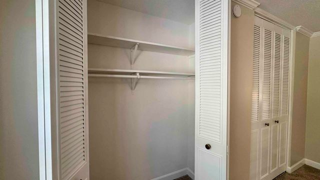 5718 Quince Rd Apt 10, Memphis, TN 38119