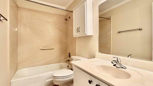 5718 Quince Rd Apt 10, Memphis, TN 38119