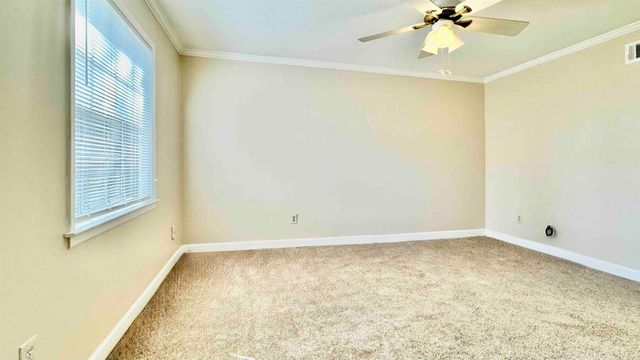 5718 Quince Rd Apt 10, Memphis, TN 38119