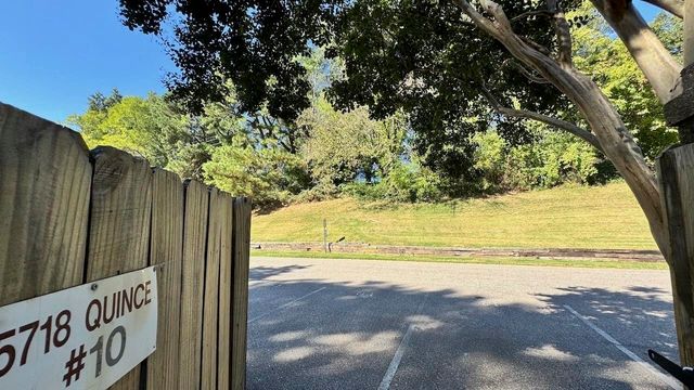 5718 Quince Rd Apt 10, Memphis, TN 38119