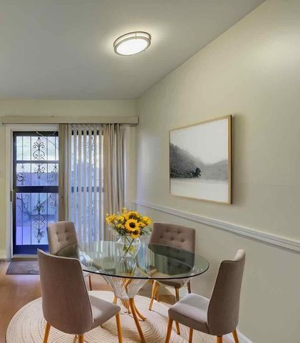 5718 Quince Rd Apt 10, Memphis, TN 38119