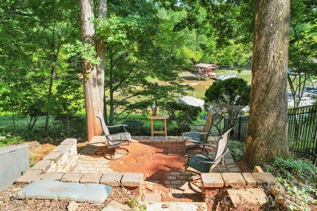 26049 Neptunes Landing, Tega Cay, SC 29708