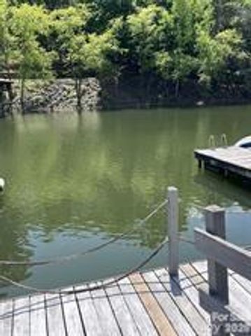 26049 Neptunes Landing, Tega Cay, SC 29708