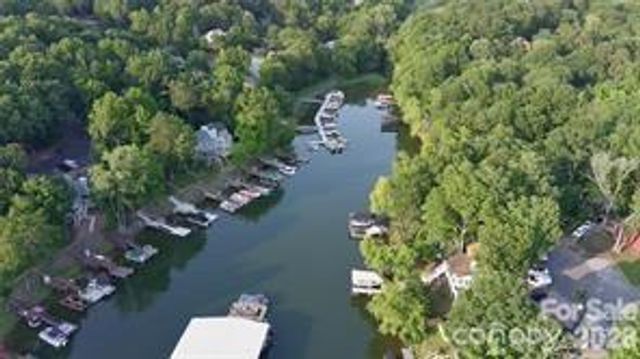 26049 Neptunes Landing, Tega Cay, SC 29708