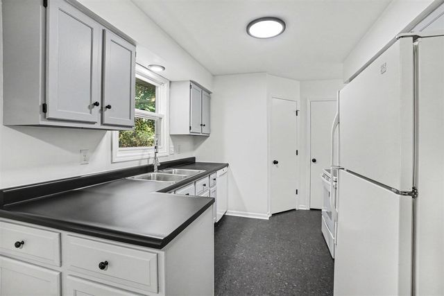 5800 Newhaven Drive, Portage, MI 49024