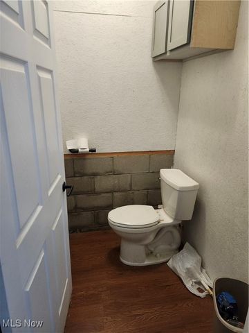 425-427 W Main Street, Dalton, OH 44618