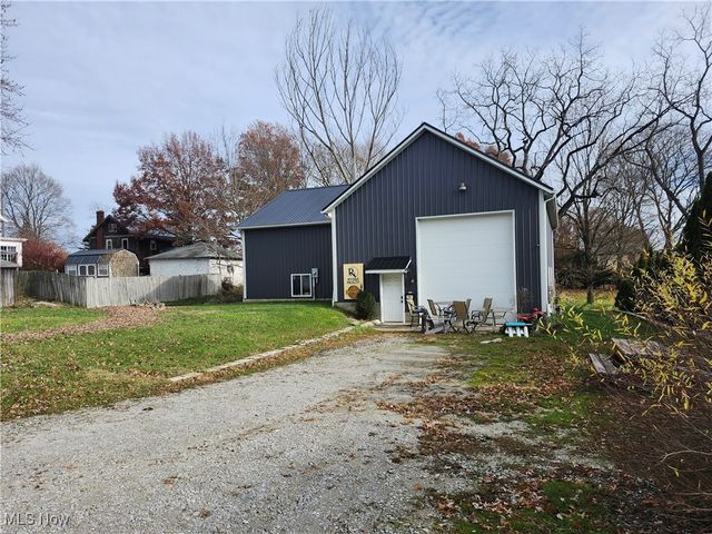 425-427 W Main Street, Dalton, OH 44618