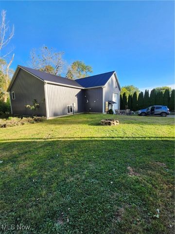 425-427 W Main Street, Dalton, OH 44618