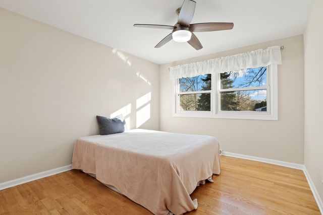 17W435 Concord Place, Darien, IL 60561