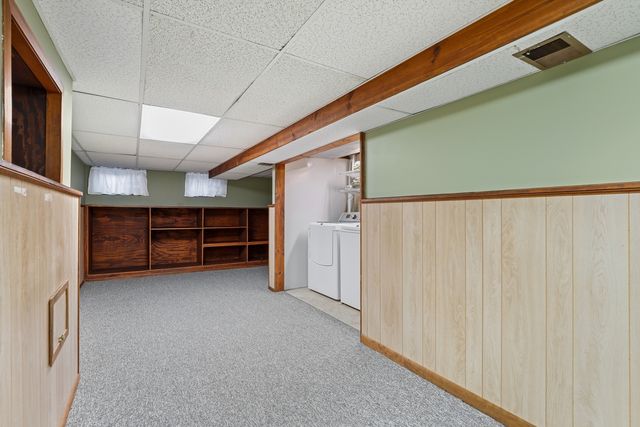 17W435 Concord Place, Darien, IL 60561