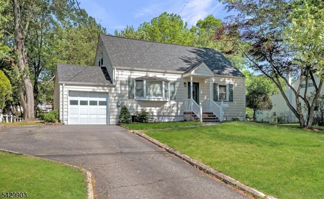 9 Park Dr, Livingston Twp., NJ 07039