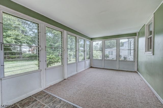 9 Park Dr, Livingston Twp., NJ 07039