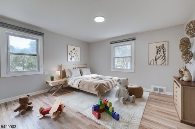 9 Park Dr, Livingston Twp., NJ 07039