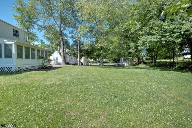 9 Park Dr, Livingston Twp., NJ 07039