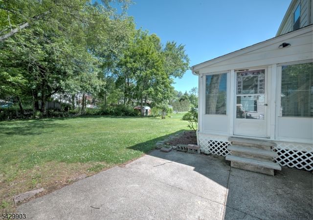 9 Park Dr, Livingston Twp., NJ 07039
