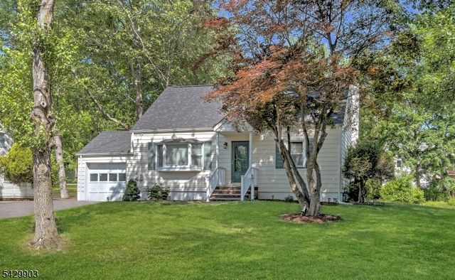 9 Park Dr, Livingston Twp., NJ 07039