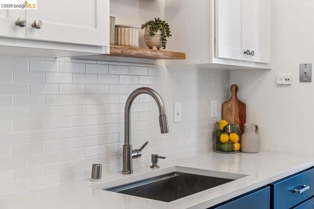 322 Hanover Ave 212, Oakland, CA 94606