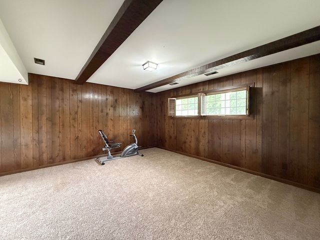 2957 10th Street, East Moline, IL 61244