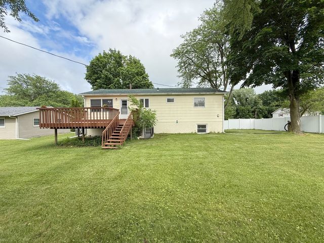 2957 10th Street, East Moline, IL 61244
