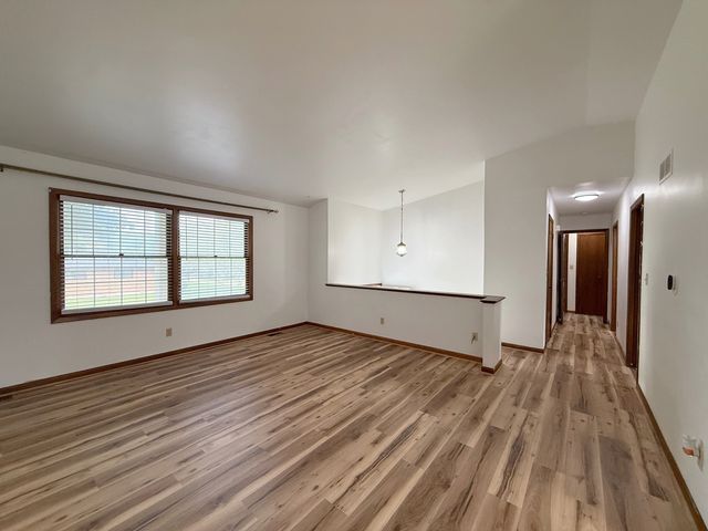 2957 10th Street, East Moline, IL 61244