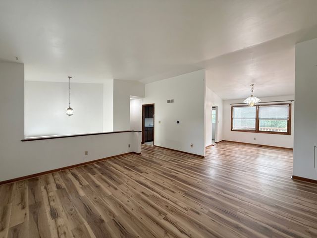 2957 10th Street, East Moline, IL 61244