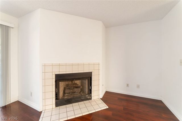 2200 South Fort Apache Road 1044, Las Vegas, NV 89117