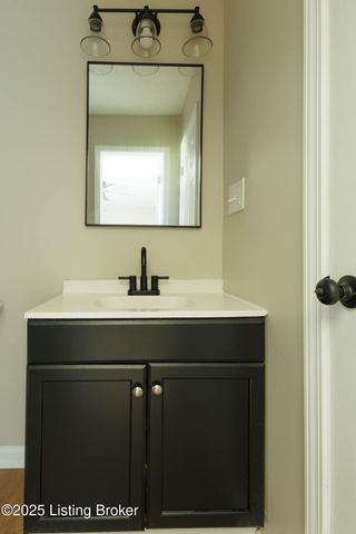 71 Zelkova Dr, Shelbyville, KY 40065