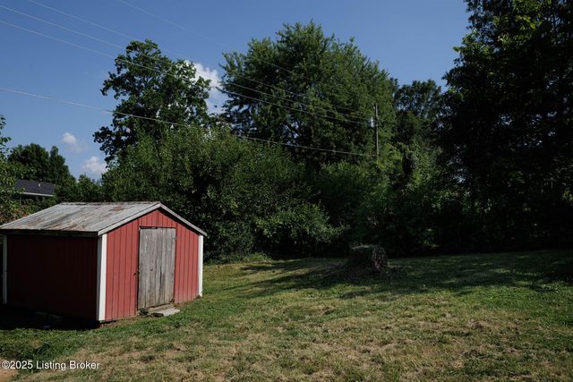 71 Zelkova Dr, Shelbyville, KY 40065