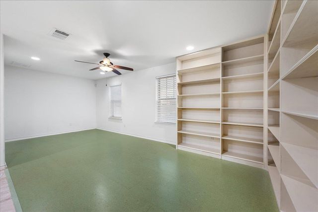 1009 Highknoll LN, Georgetown, TX 78628