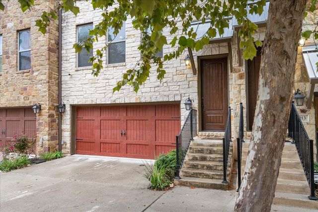 1009 Highknoll LN, Georgetown, TX 78628