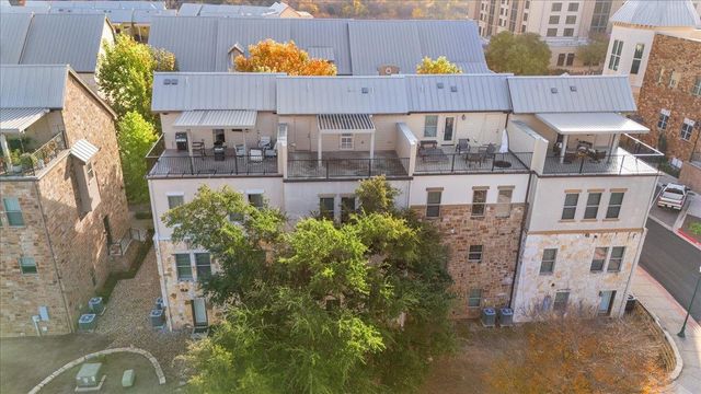 1009 Highknoll LN, Georgetown, TX 78628