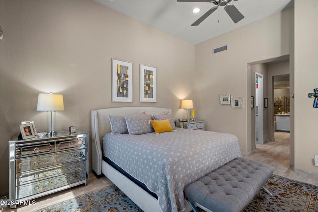 8273 E HOVERLAND Road, Scottsdale, AZ 85255