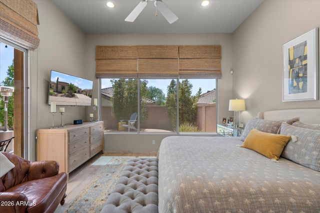 8273 E HOVERLAND Road, Scottsdale, AZ 85255