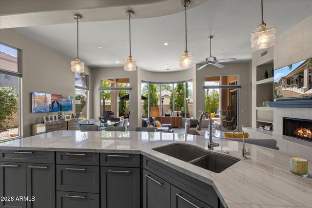 8273 E HOVERLAND Road, Scottsdale, AZ 85255