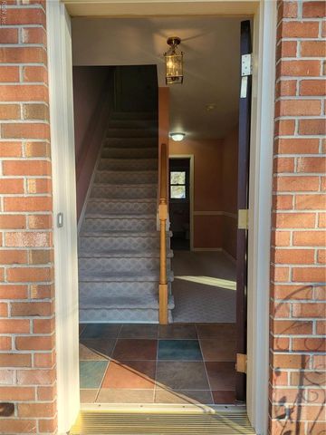 536 Kerry Lake DR, Newport News, VA 23602