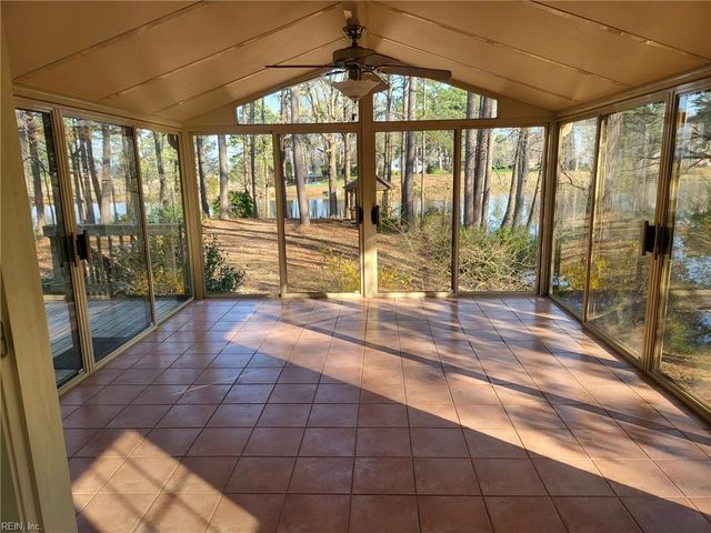 536 Kerry Lake DR, Newport News, VA 23602